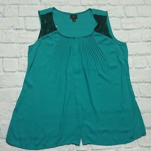 Sleeveless Teal Top